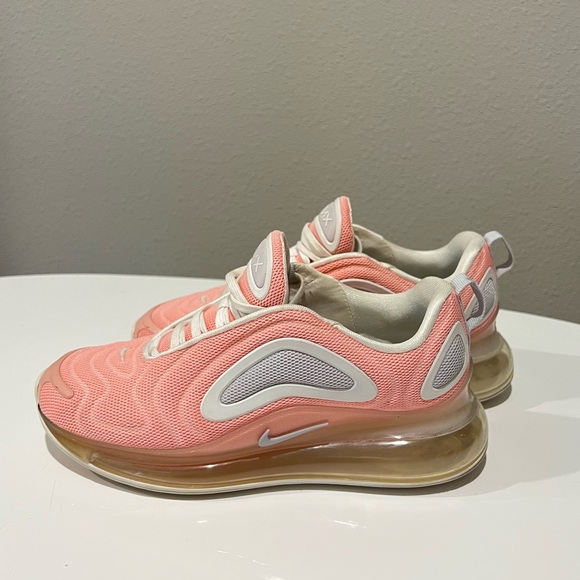 Nike Air Max 720 Pink Women - Picture 2 of 9